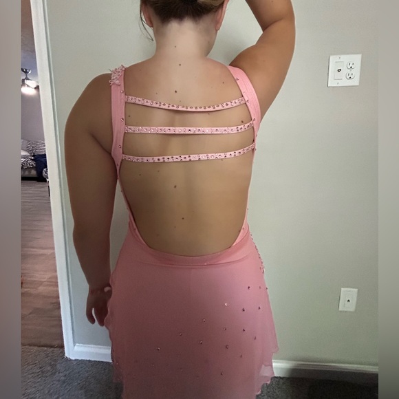 Stunning custom made pink lyrical dance costume AS lyrical acro contemporary - Picture 5 of 10